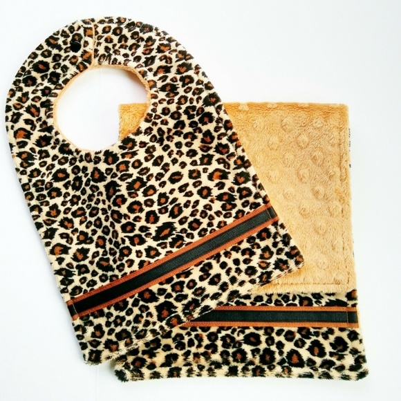 Baby Blanket - Bib - Wipe Gift Set | Minky - Picture 5 of 9